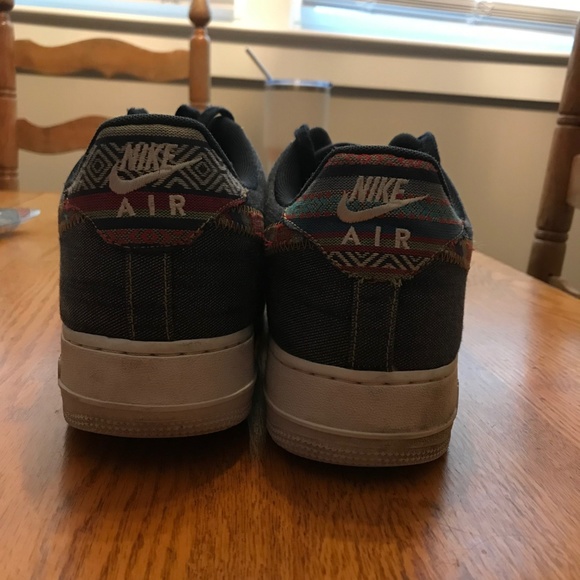 Nike Air Force 1 Low 07 LV8 Men's Shoe - Picture 2 of 4